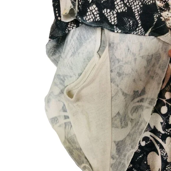 One World Womens Flutter Sleeve Top Sz Large Floral Pattern Embellished - Picture 6 of 11